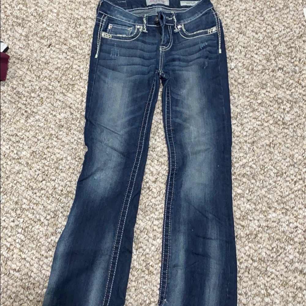 lightwashed denim day trip jeans